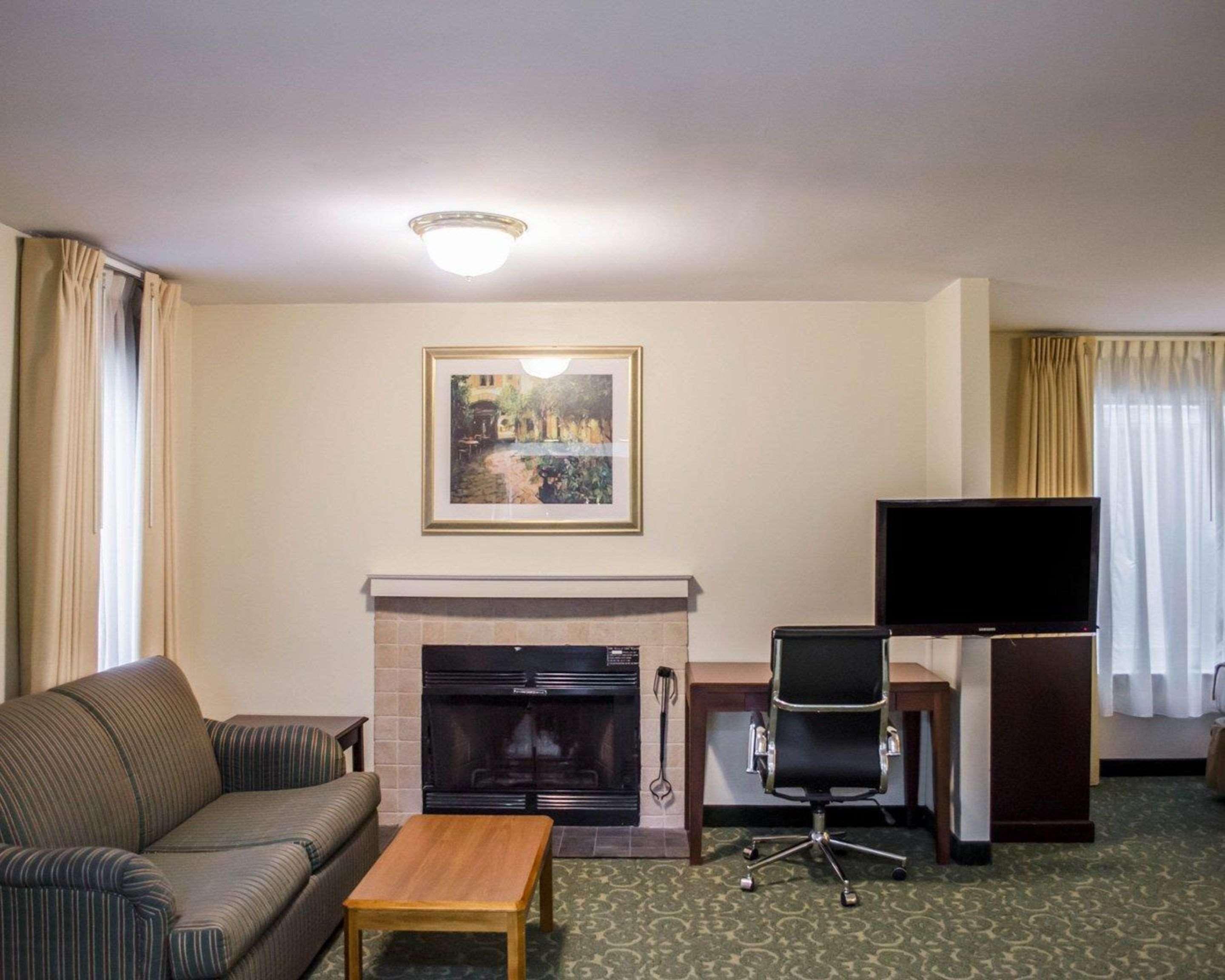 Surestay Studio By Best Western Pensacola Exterior photo