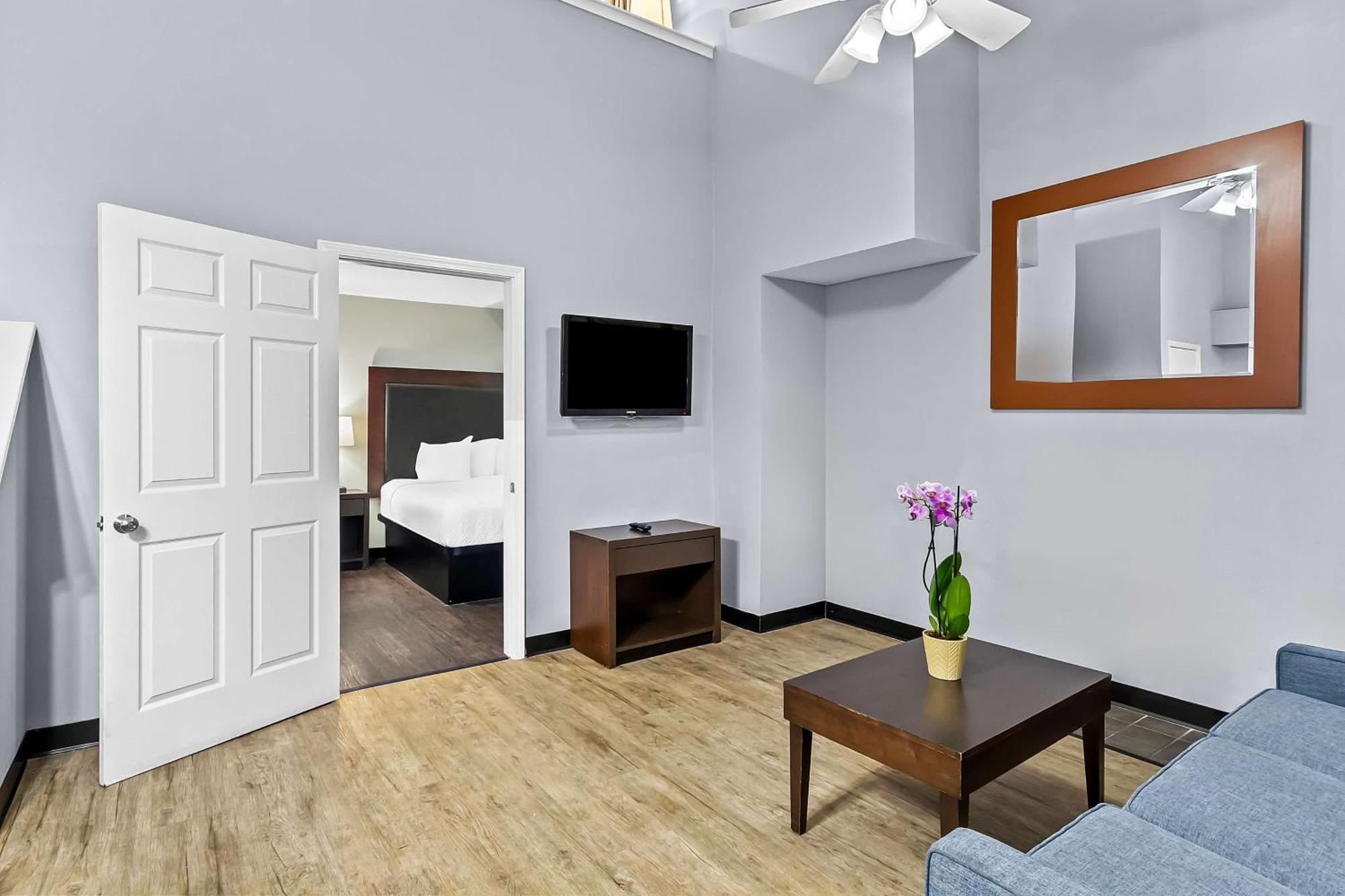 Surestay Studio By Best Western Pensacola Exterior photo
