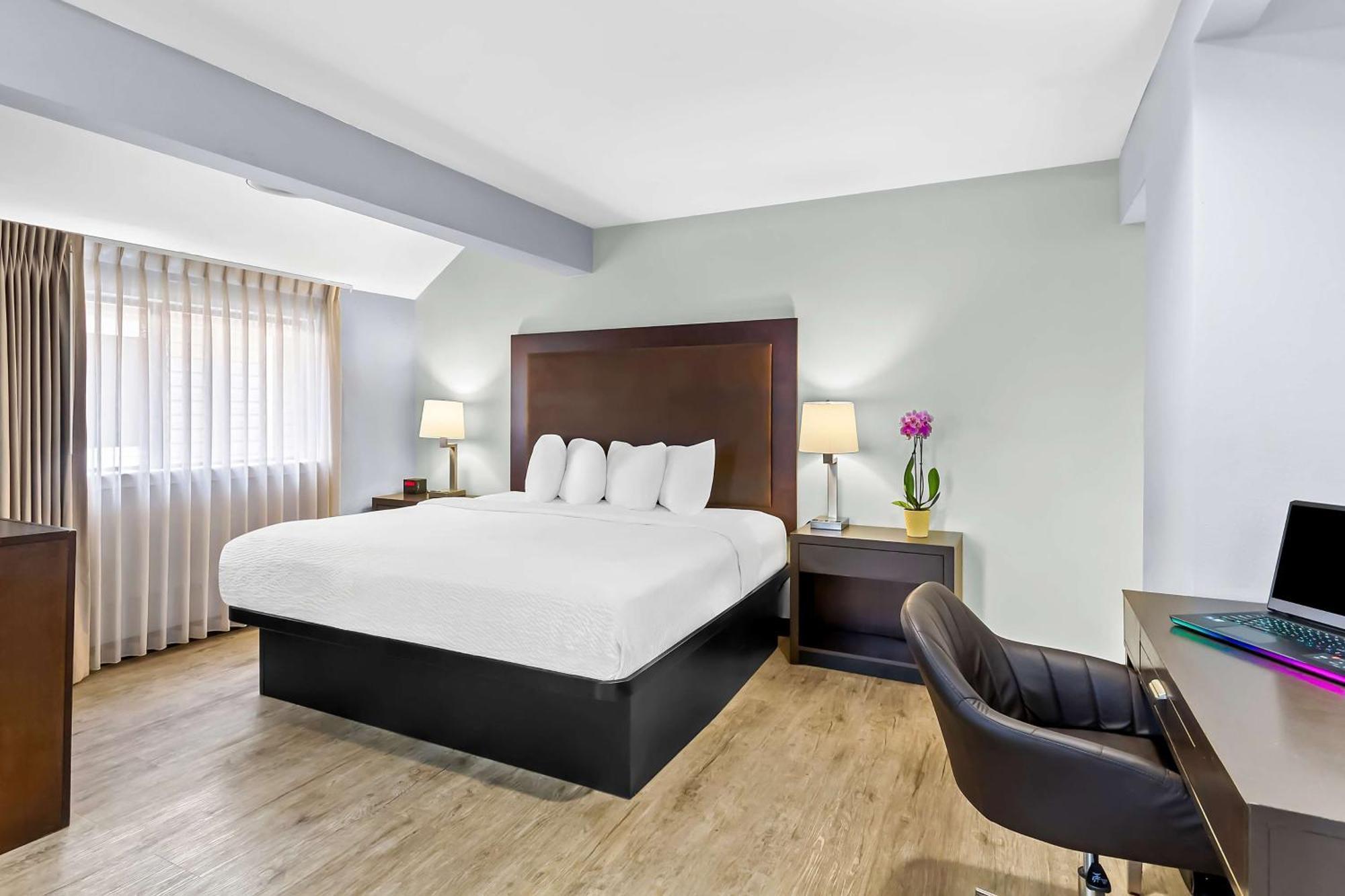 Surestay Studio By Best Western Pensacola Exterior photo