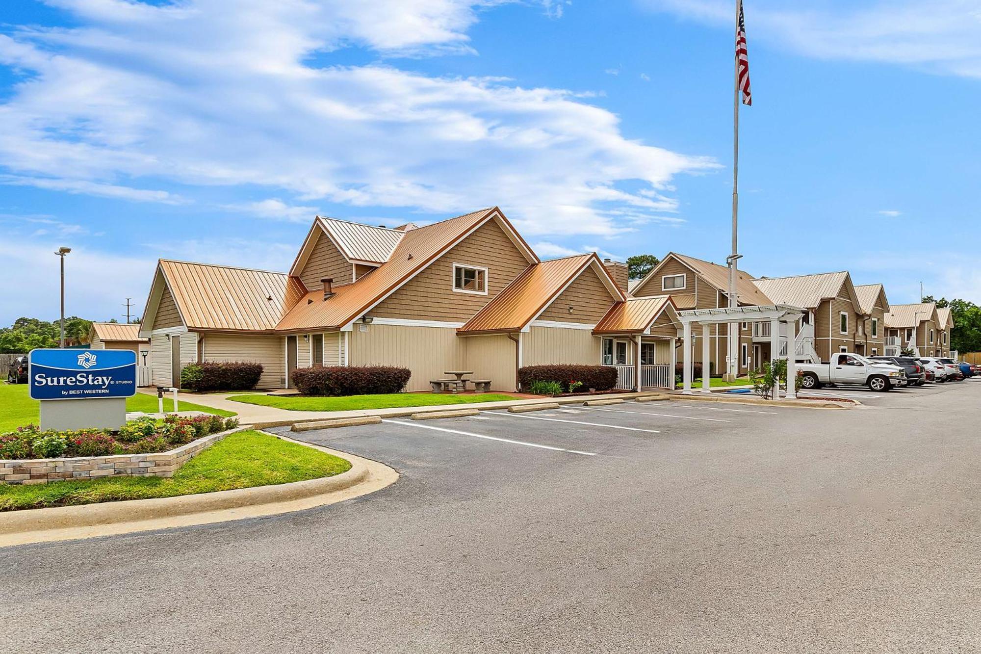 Surestay Studio By Best Western Pensacola Exterior photo