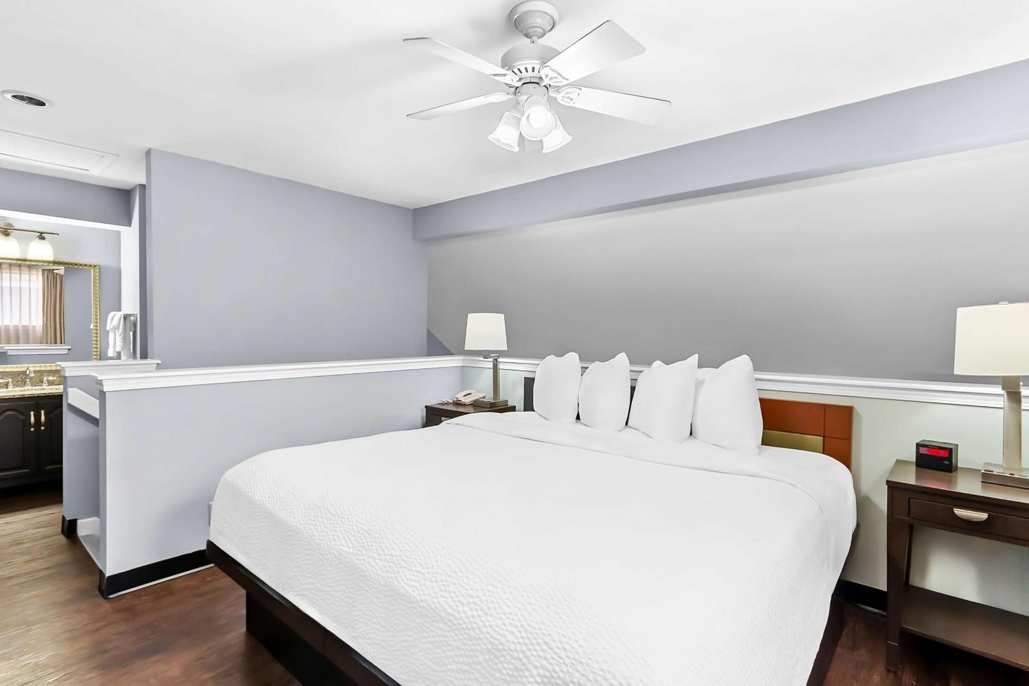 Surestay Studio By Best Western Pensacola Exterior photo